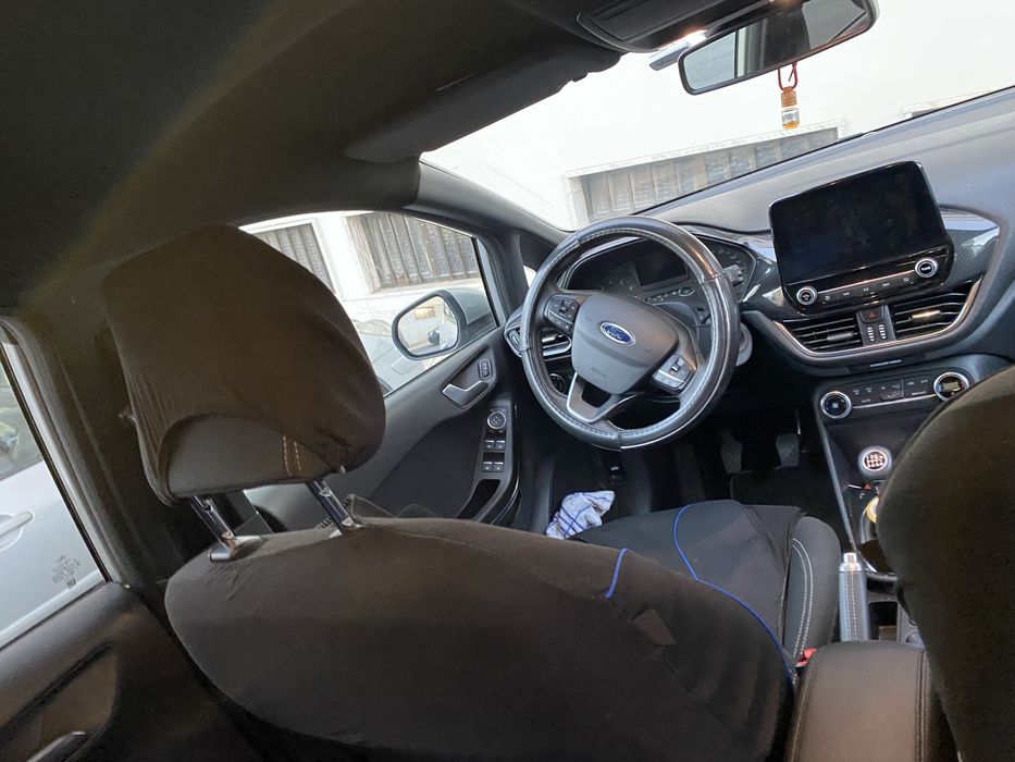 Vendo ford fiesta 2020