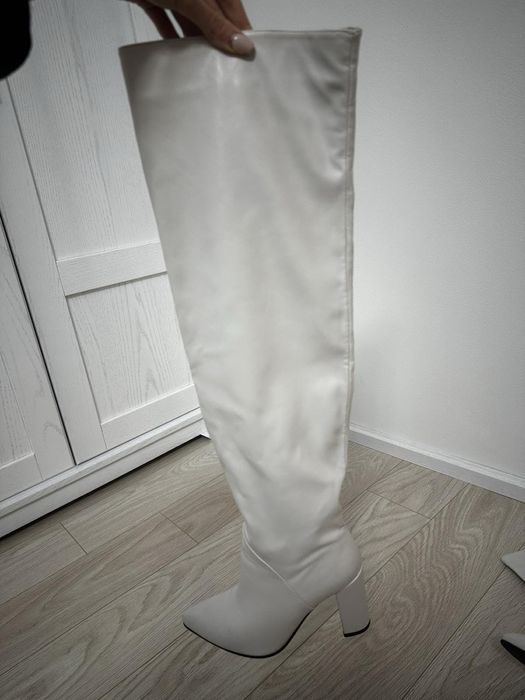 Чоботи жіночі