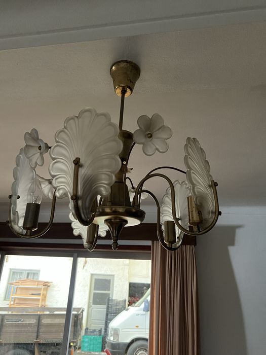 Mobilia antiga para despachar