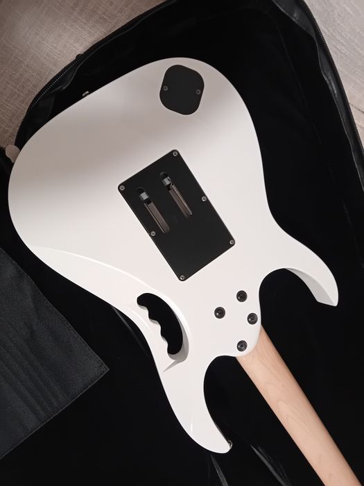 Guitarra Ibanez jam jr