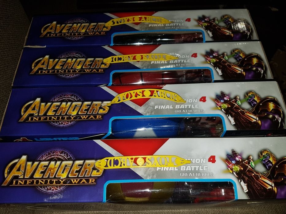 Новинка!Великий подарунковий набір Супергерої Марвел, світло, звук.