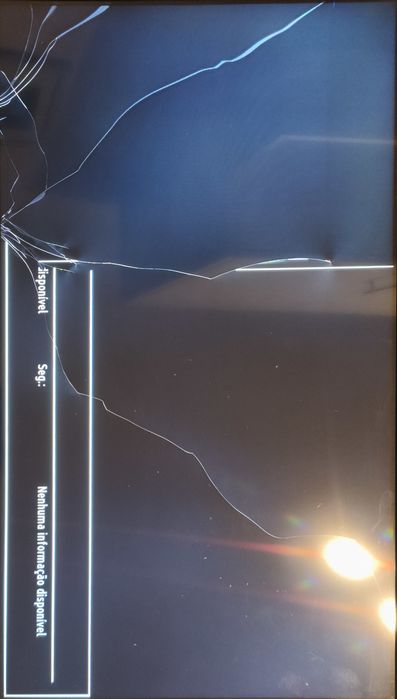 TV Qlive para peças