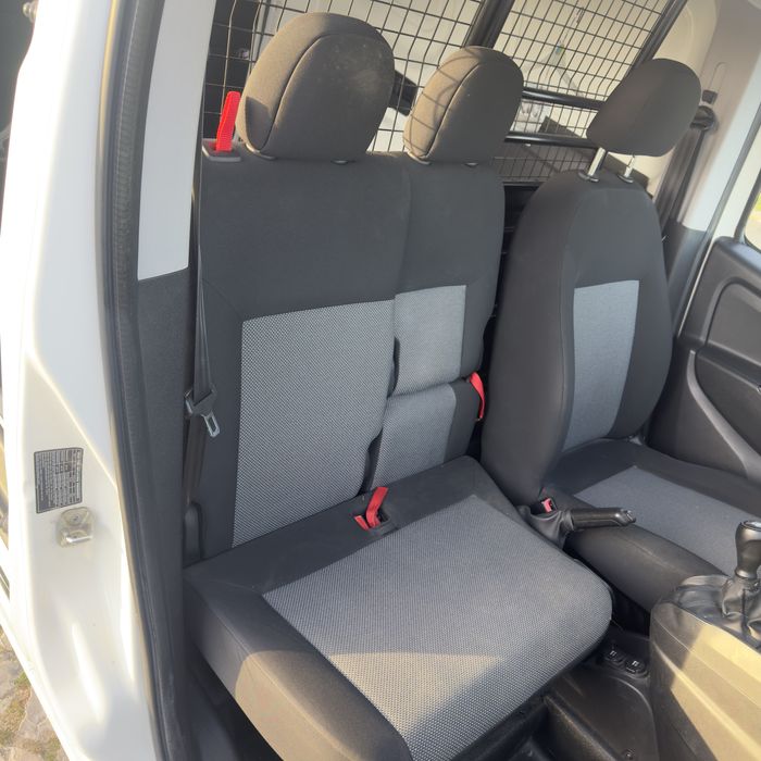 Fiat Doblo Cargo Sx 3 lugares - Poucos km.