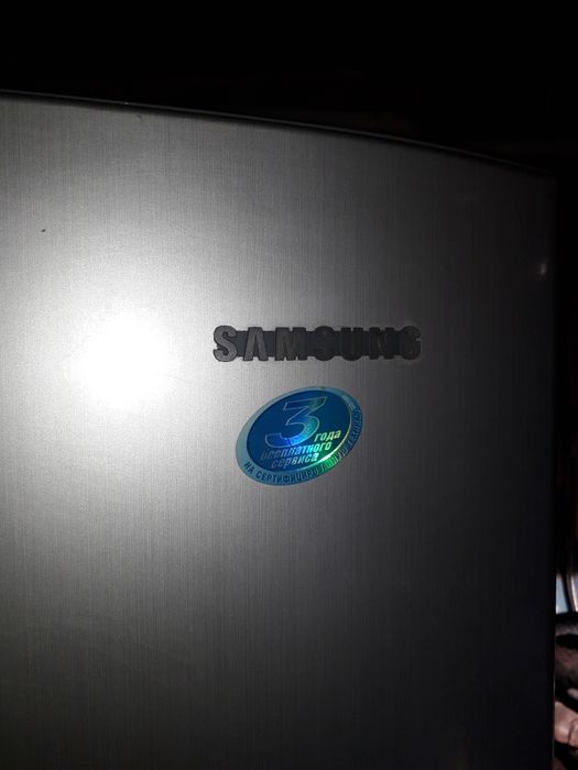 Продам холодильник Samsung