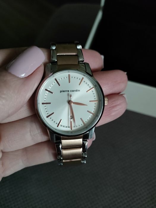 Zegarek damski z datownikiem Pierre Cardin Alfort