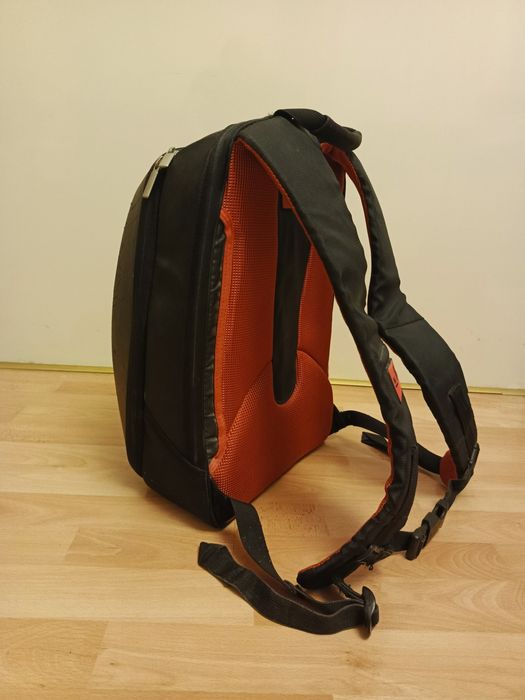 Plecak na notebook Logitech 15.4 kinetik - laptop z ekranem do 17 cali