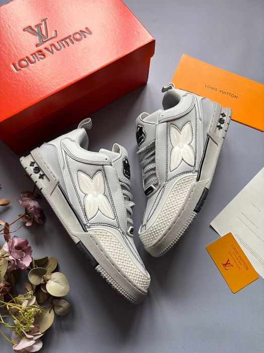 Louis Vuitton Skate Grey