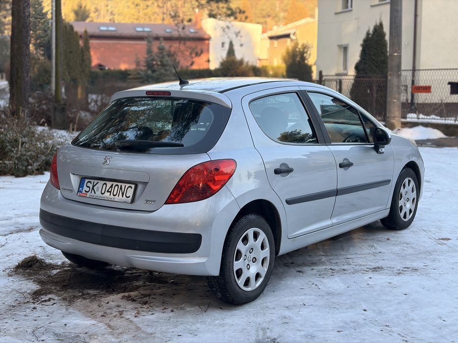 Sprzedam Peugeot 207  1,4  LPG