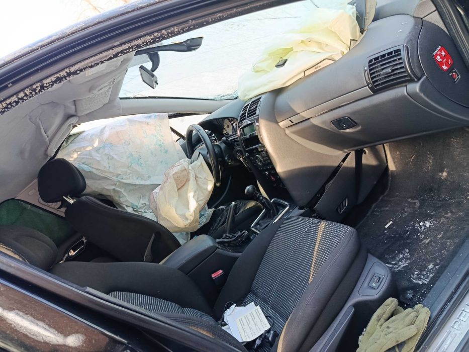 Продам власне авто після ДТП пежо 407 2.0 hdi