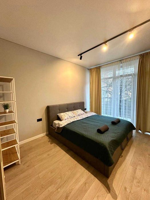 Казкова Студія + спальня недалеко Центру