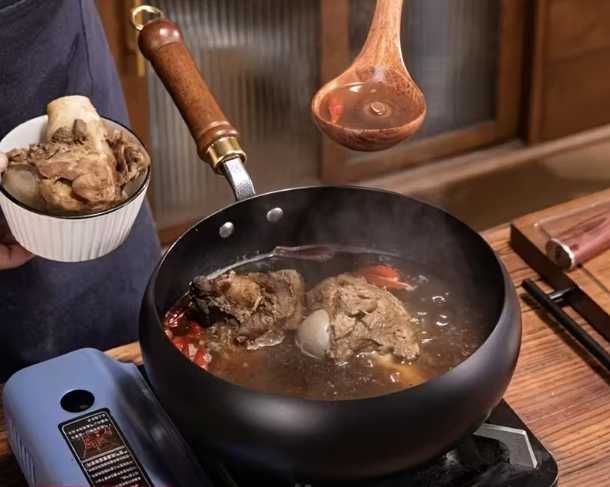 Wielofunkcyjny rondel garnek 5l z pokrywą 28 cm gaz, indukcja