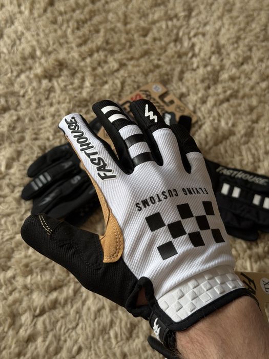 Перчатки fasthouse