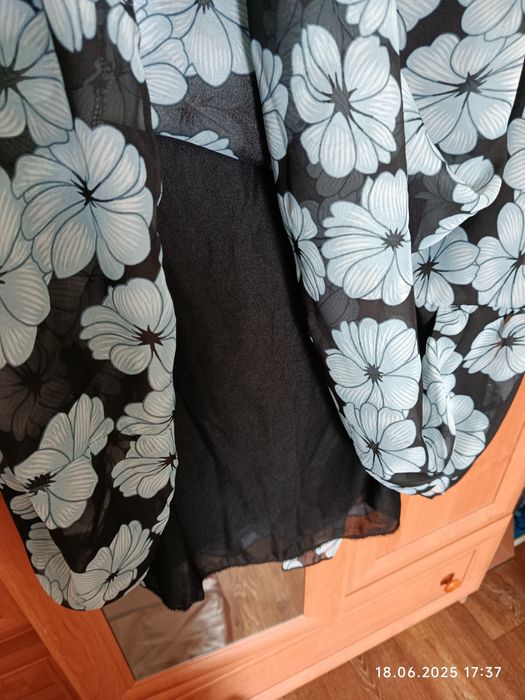 Шифонове плаття р.58-60 Ціна 600 гривень.