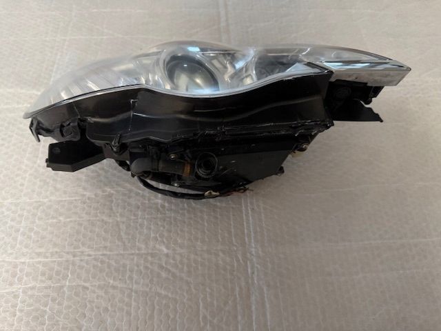 subaru legacy iv lampa prawa xenon lift 06-09 100-20959 koito cała kpl