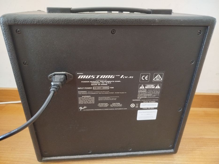 Amplificador Fender Mustang I V.2