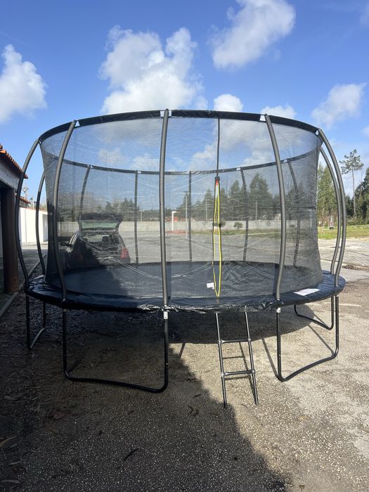 Aluguer de Tranpolim p/Festas