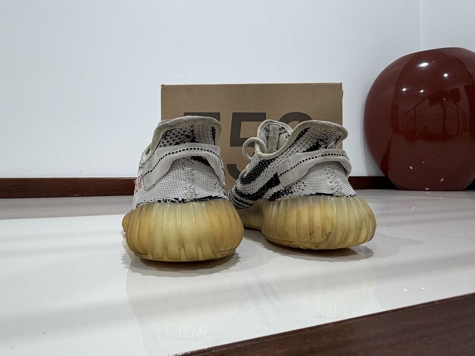 Yeezy Boost 350 V2 - Zebra