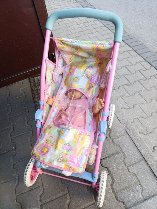 Wózek spacerowy dla lalki razem z bobasem