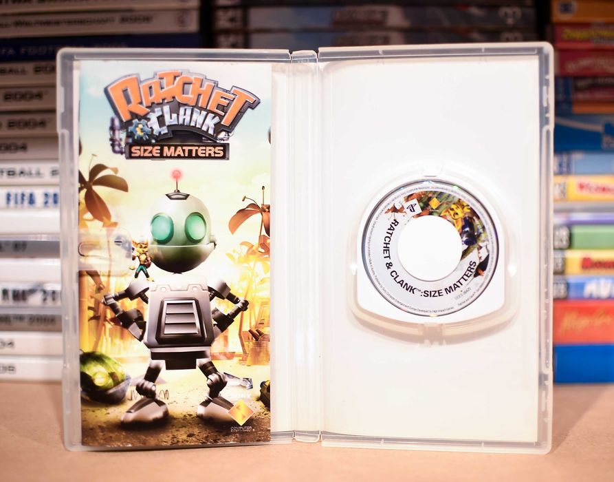 PSP # Ratchet & Clank Size Matters