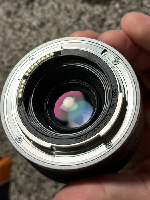 обʼєктив Canon RF 50mm f1.8 STM
