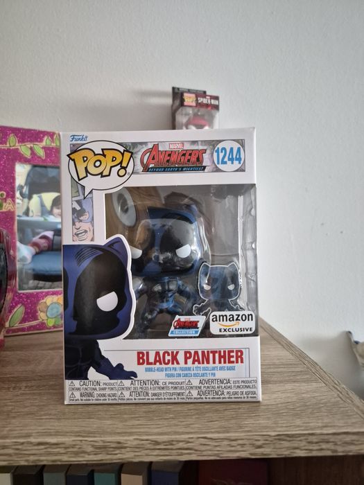 Funko Pop Marvel  Avengers Beyond  - Black Panther With Pin  1244