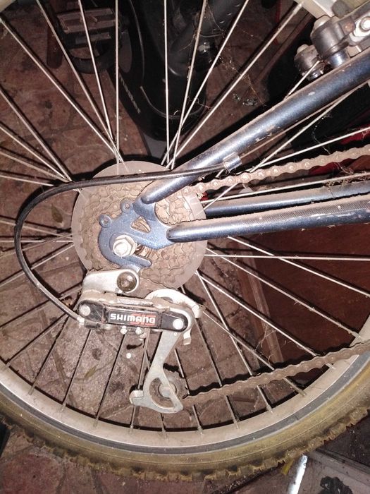 bicicleta em bom estado de conservação