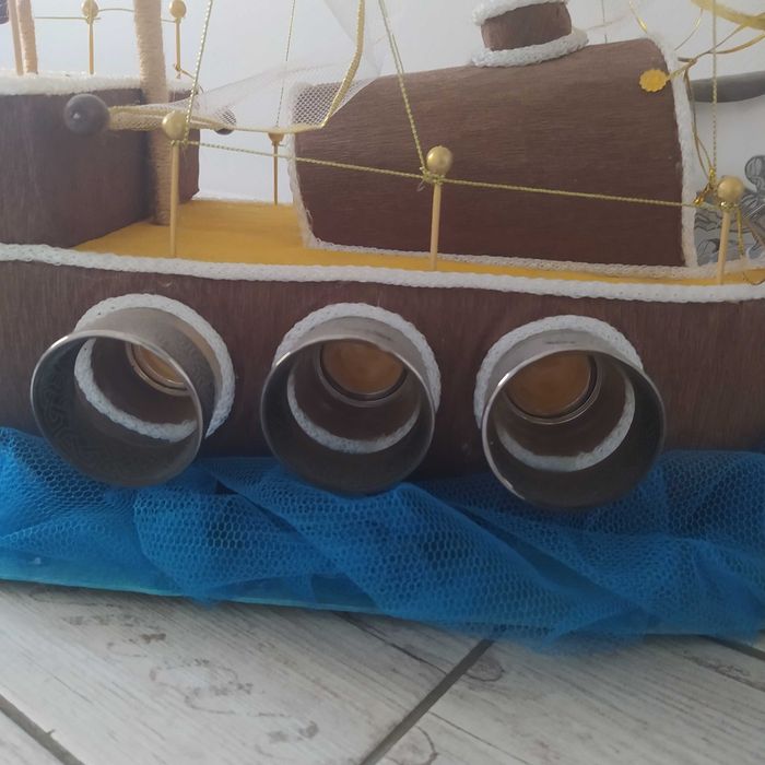 Корабль сувенир (подставка для бутылки и рюмок)