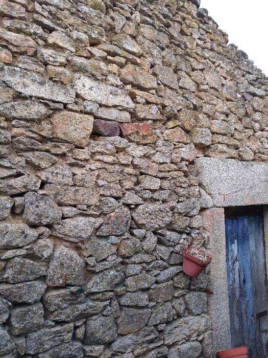 Moradia térrea para reabilitar