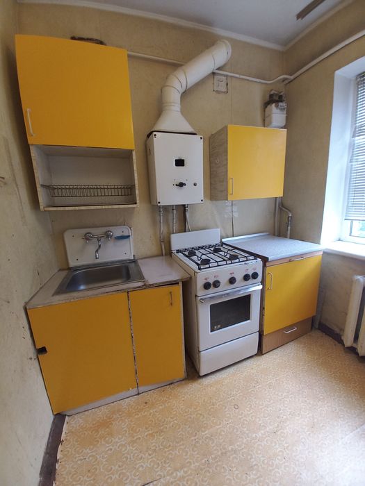 Продаж 3- х кімн., кв. вул. Оболонська