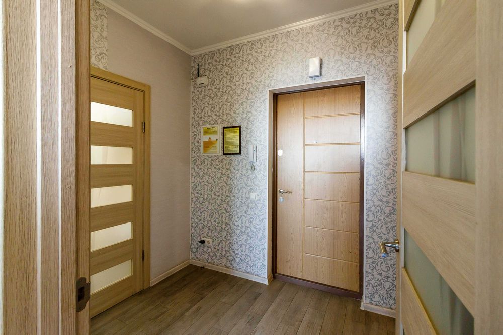 ПОДОБОВО-ПОГОДИННО,2-к.кв.Богатирська 6а,10хв до метро ЗНИЖКИ В ОПИСІ!