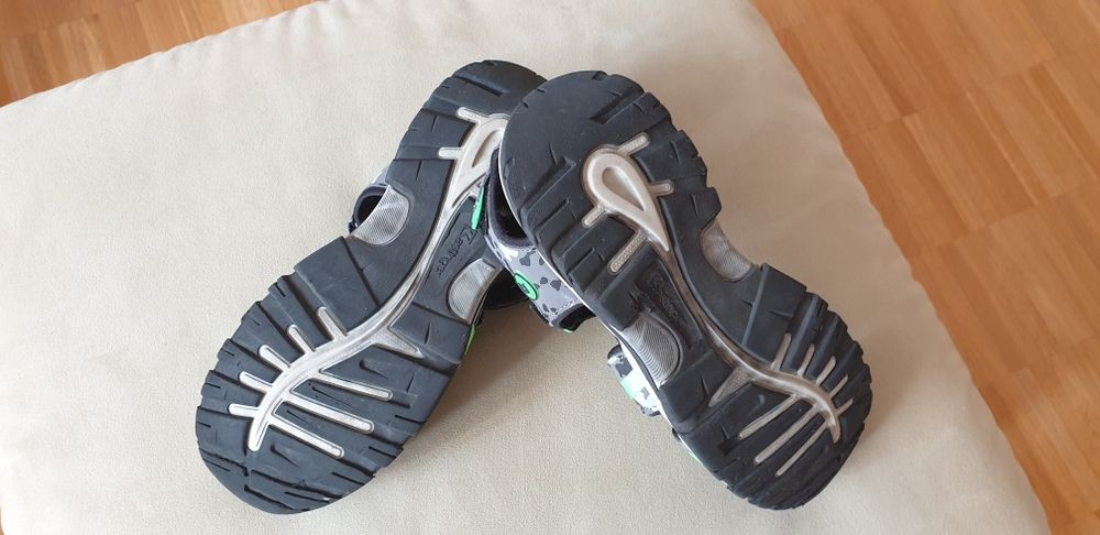 Сандалі  Літнє взуття   Розмір 40