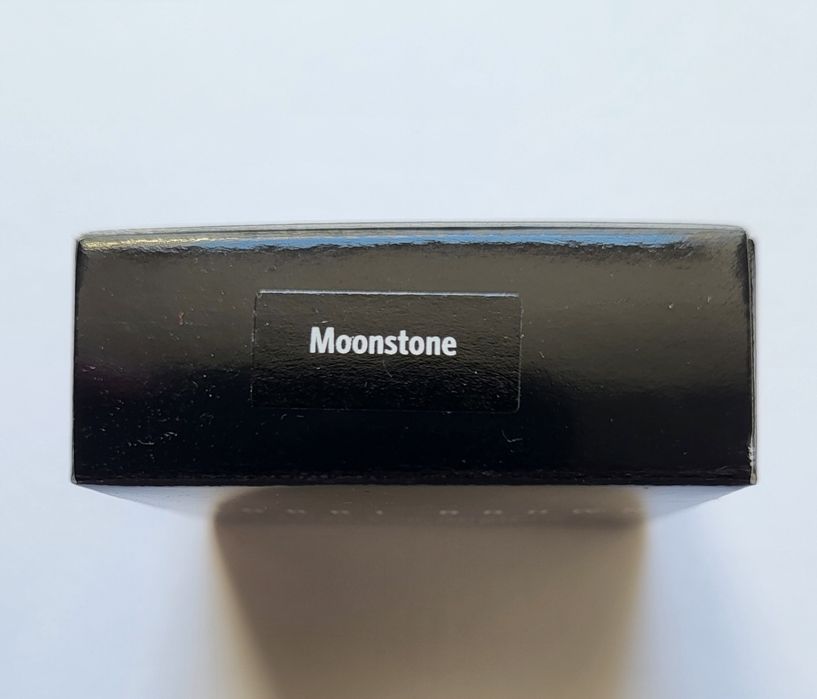 Bobbi Brown- Moonstone
