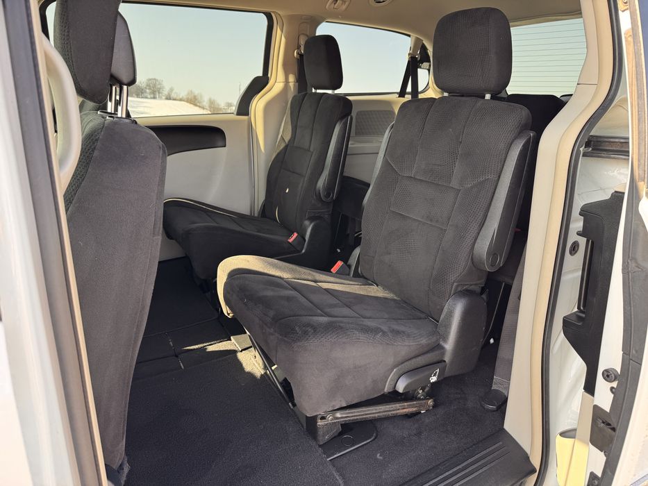 Chrysler town & country