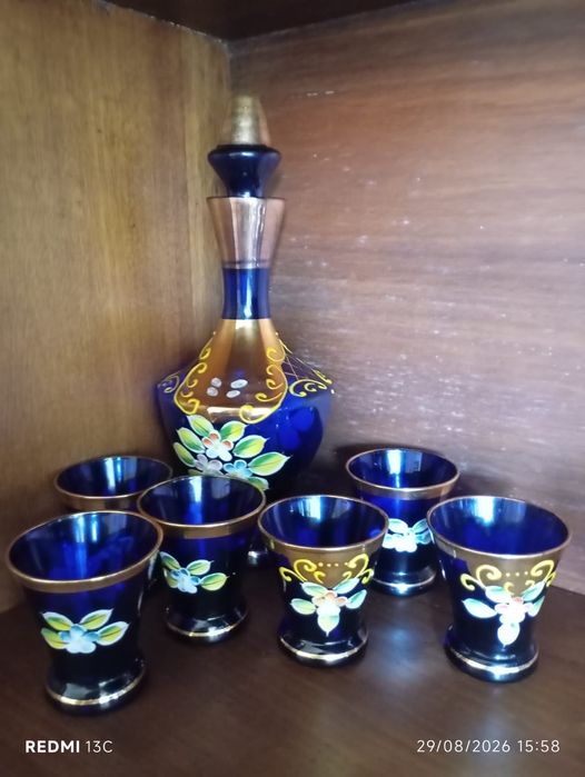 Conjunto de 6 copos e jarra arabes para chá