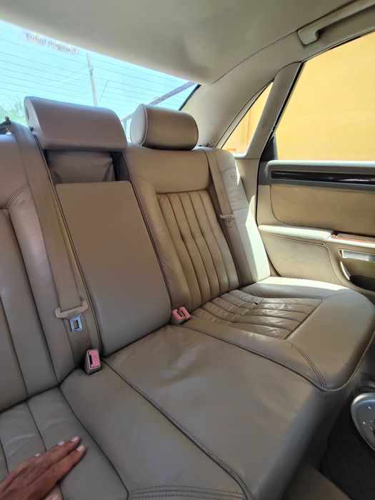 Audi A8 2.5d  v6