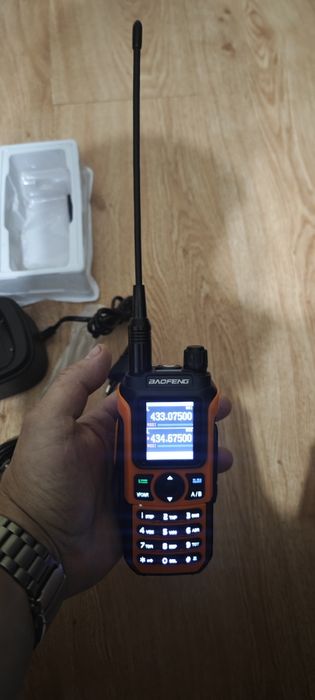 Продам нову рацію Baofeng uv21pro