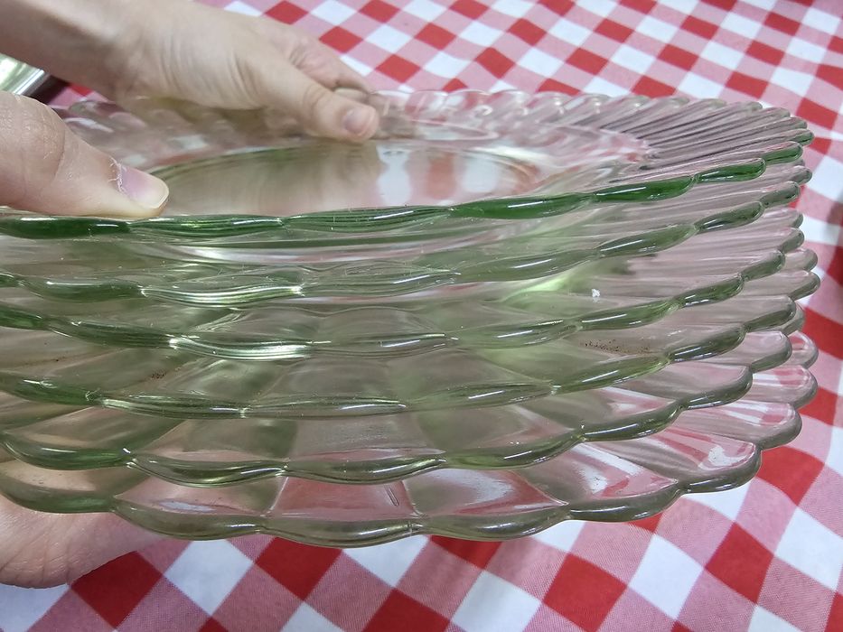 Pratos varios de vidro