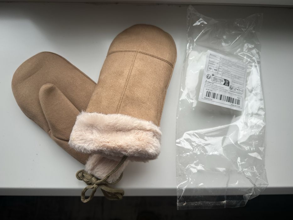 Жіночі рукавиці стильні