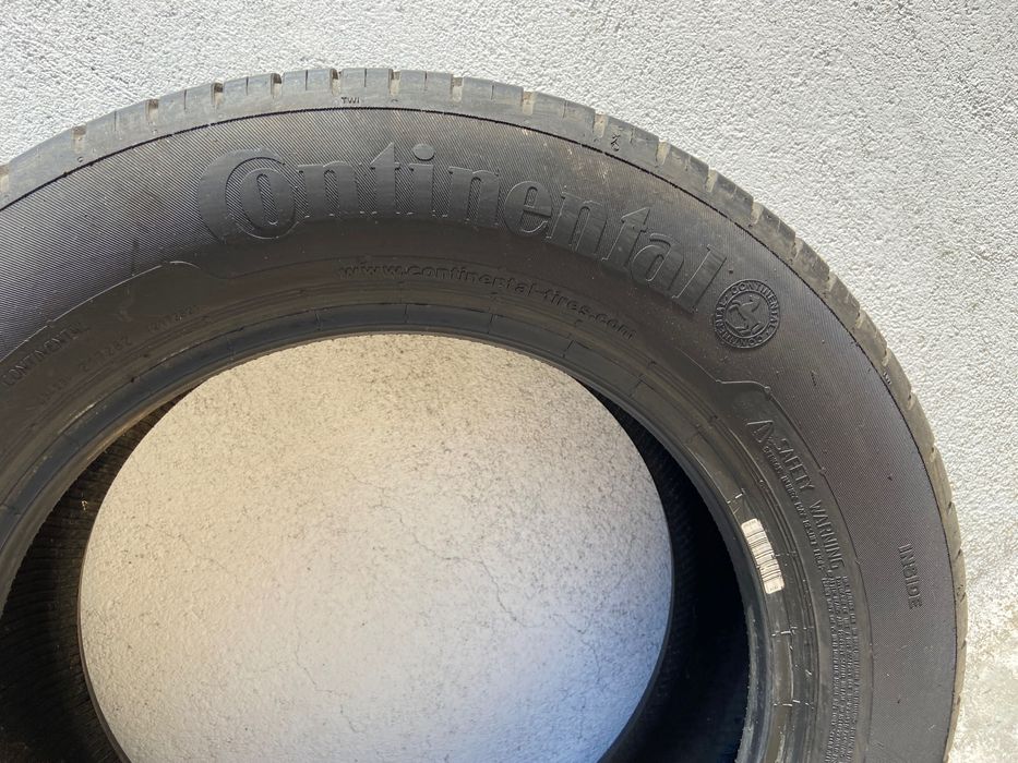 Par de Pneus Continental 185/65 R15 - seminovos