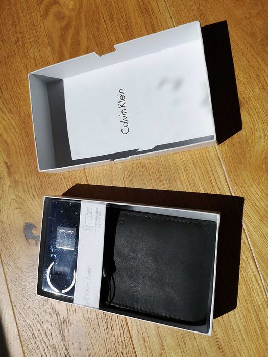 = Calvin Klein Portfel =