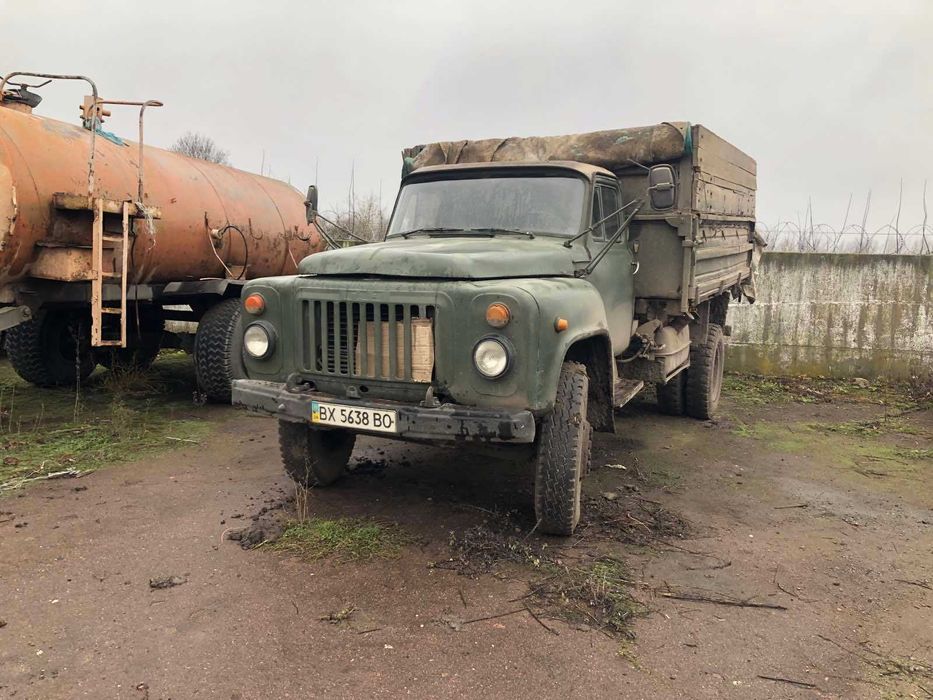 Автомобіль ГАЗ-САЗ-3507 самоскид