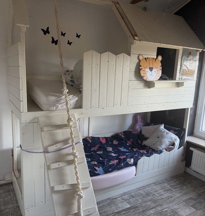 Łóżko piętrowe drewniane