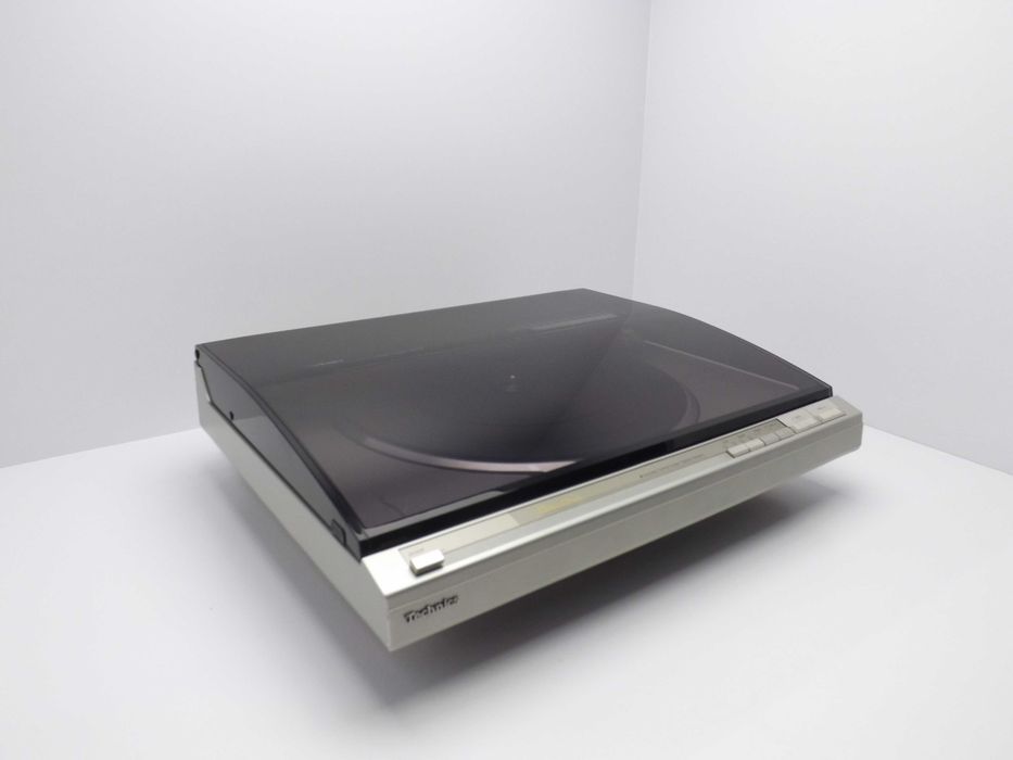 Gramofon tangencjalny Technics model SL-L1 Direct Drive Quartz