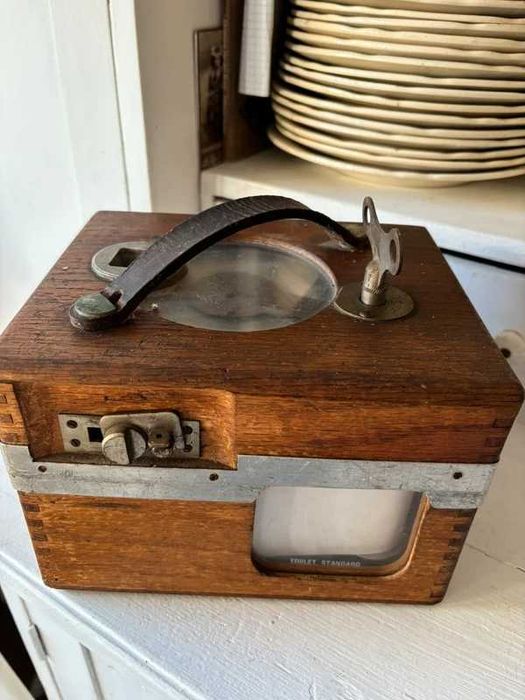 Relógio antigo chegada de pombos