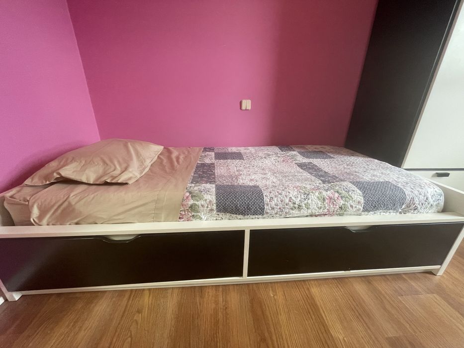 Cama de solteiro com arrumação + Armário IKEA