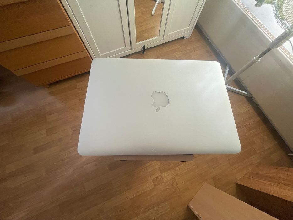 Macbook Pro 13 2015 A1502 8gb/256gb ssd i5