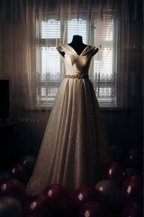 Весільна сукня