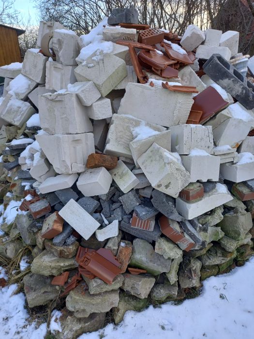 Oddam kamienie i gruz za darmo