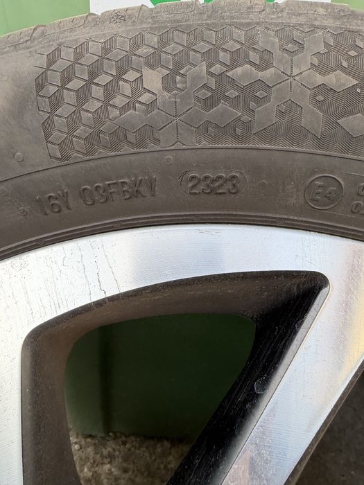 Koła Oryginalne Volkswagen Multivan 235/55R17 V XL ZIMA