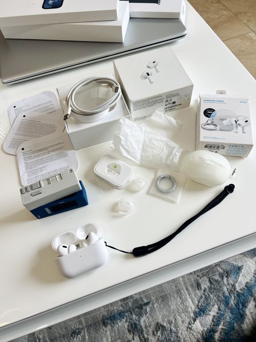 Vendo Airpods Pro 2 como Novo Genuinos Com Varios Acessorios